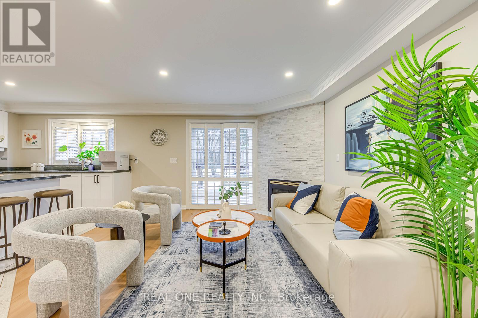 6 - 2250 Rockingham Drive, Oakville, Ontario  L6H 6J3 - Photo 9 - W12964026