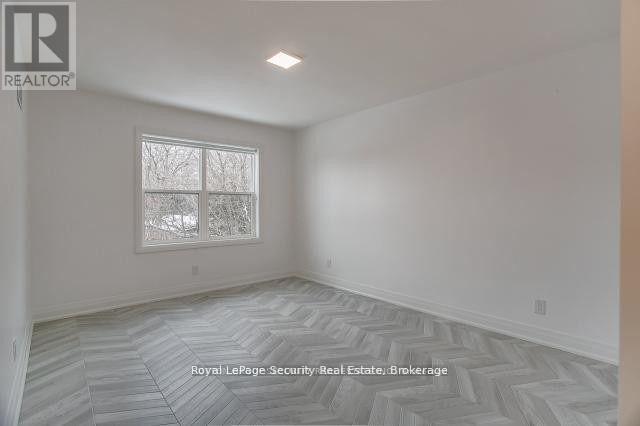 2 - 109 Stephen Drive, Toronto, Ontario  M8Y 3M8 - Photo 13 - W12964106