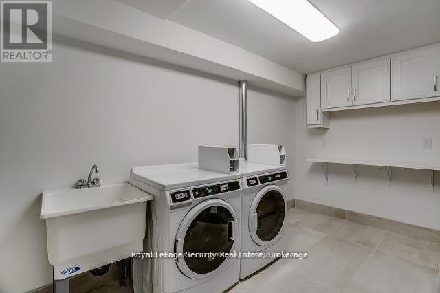 2 - 109 Stephen Drive, Toronto, Ontario  M8Y 3M8 - Photo 18 - W12964106