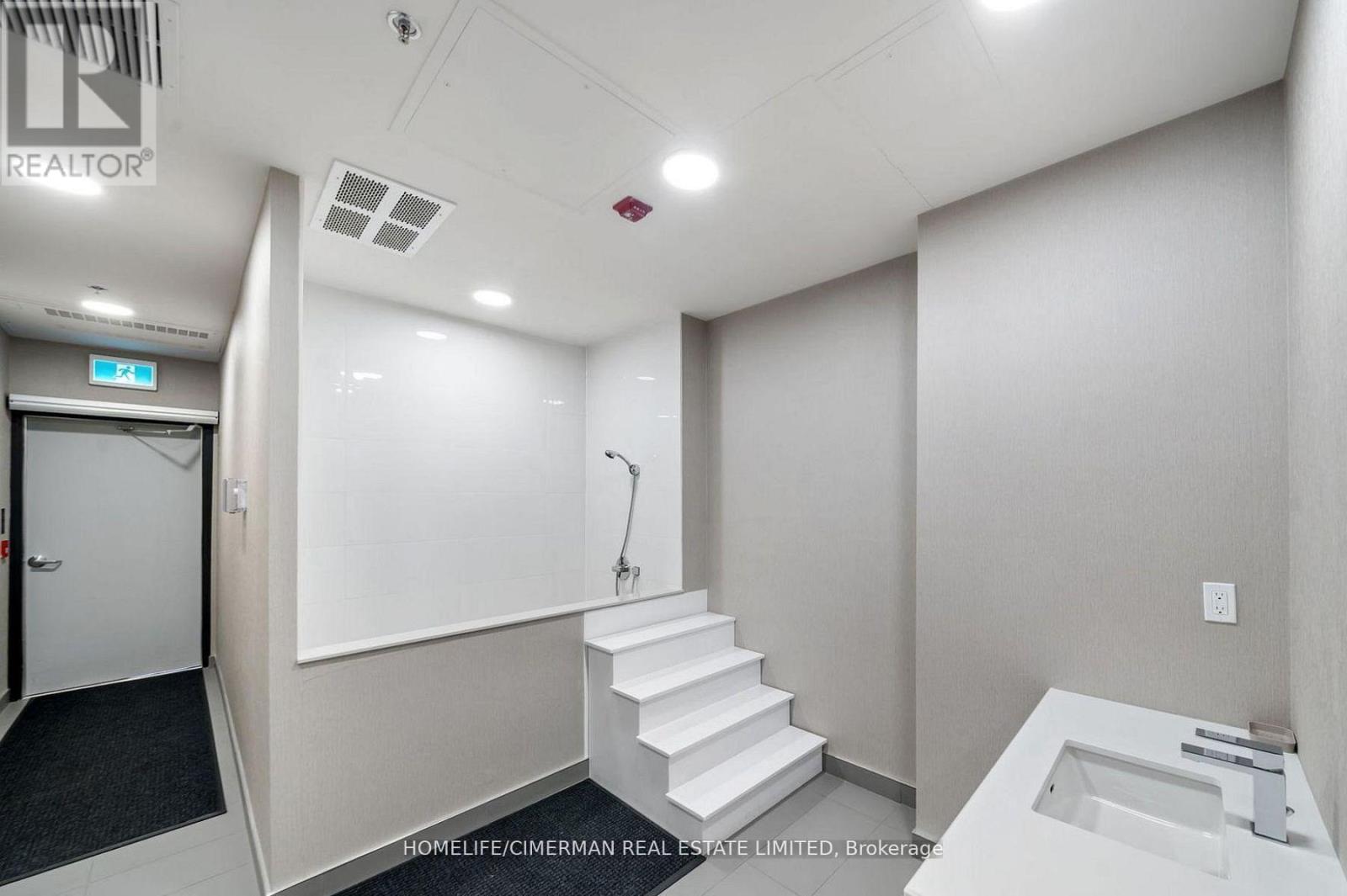 314 - 50 Ann Street, Caledon, Ontario  L7E 1B9 - Photo 29 - W12964128