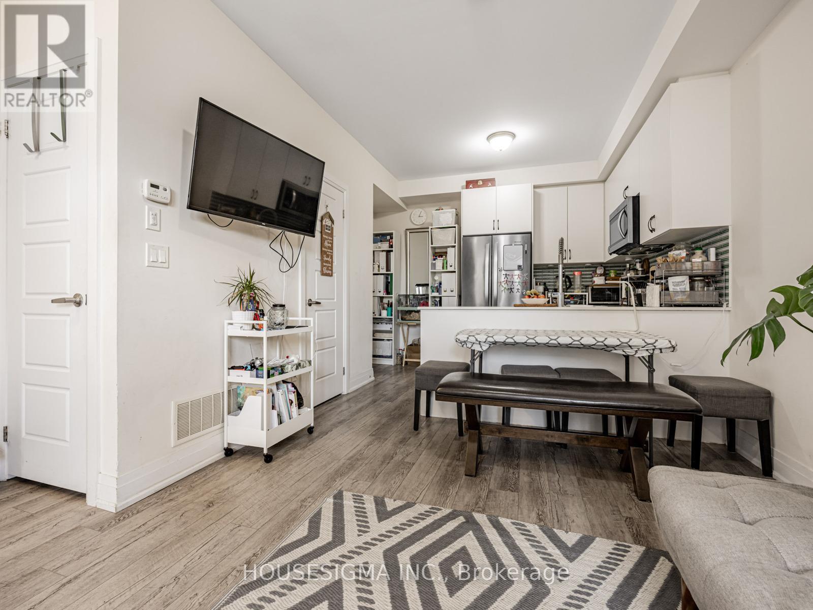 5 - 713 Lawrence Avenue W, Toronto, Ontario  M6A 1B4 - Photo 10 - W12964174