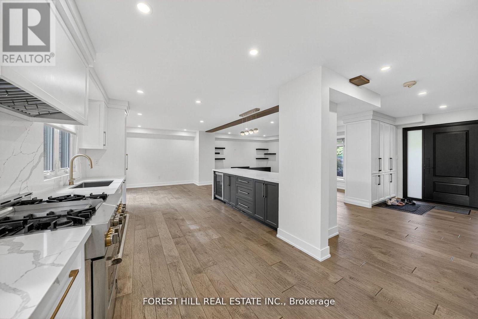 37 Cherry Post Crescent, Toronto, Ontario  M9C 2J9 - Photo 12 - W12964188