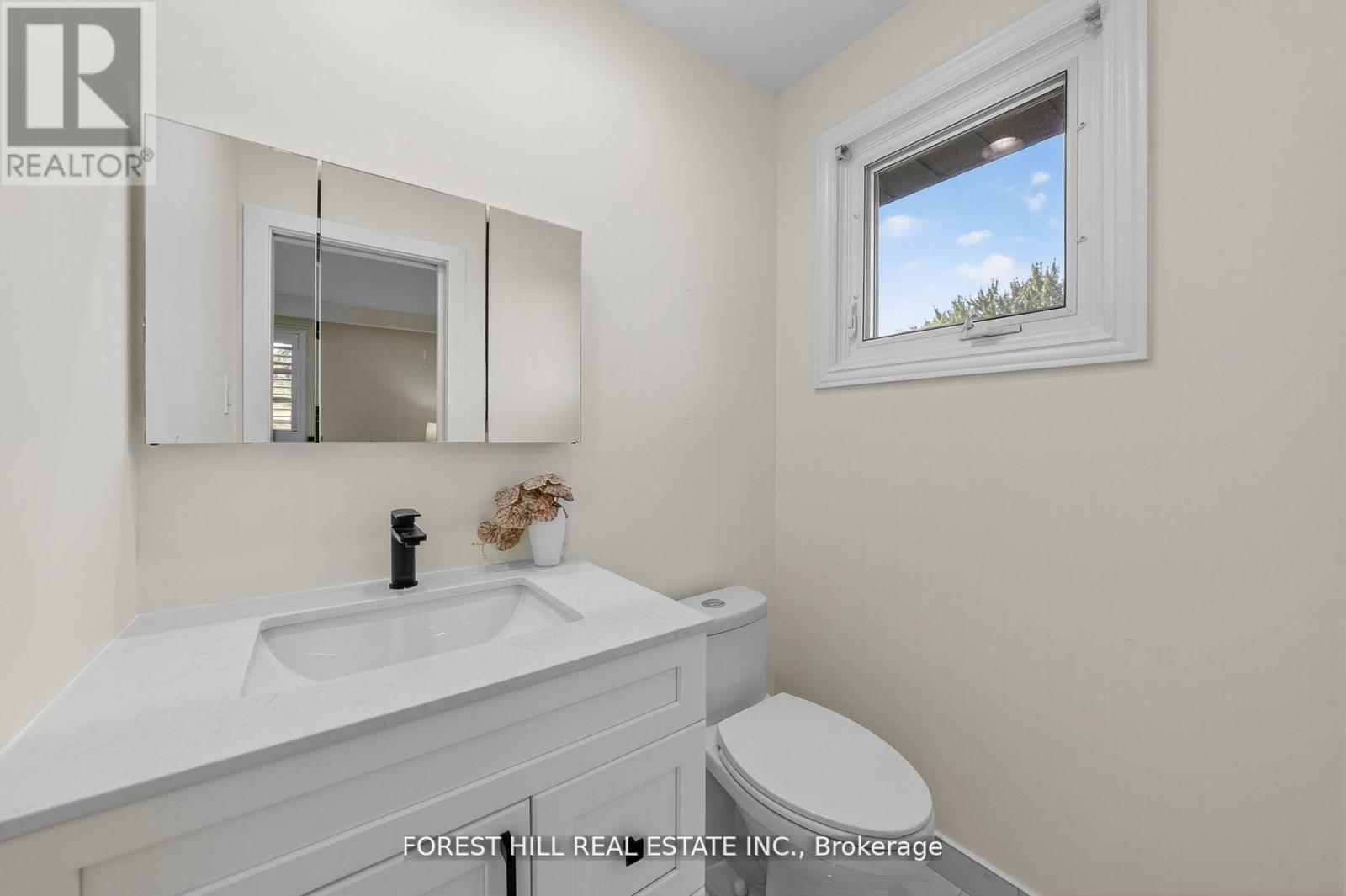 37 Cherry Post Crescent, Toronto, Ontario  M9C 2J9 - Photo 26 - W12964188