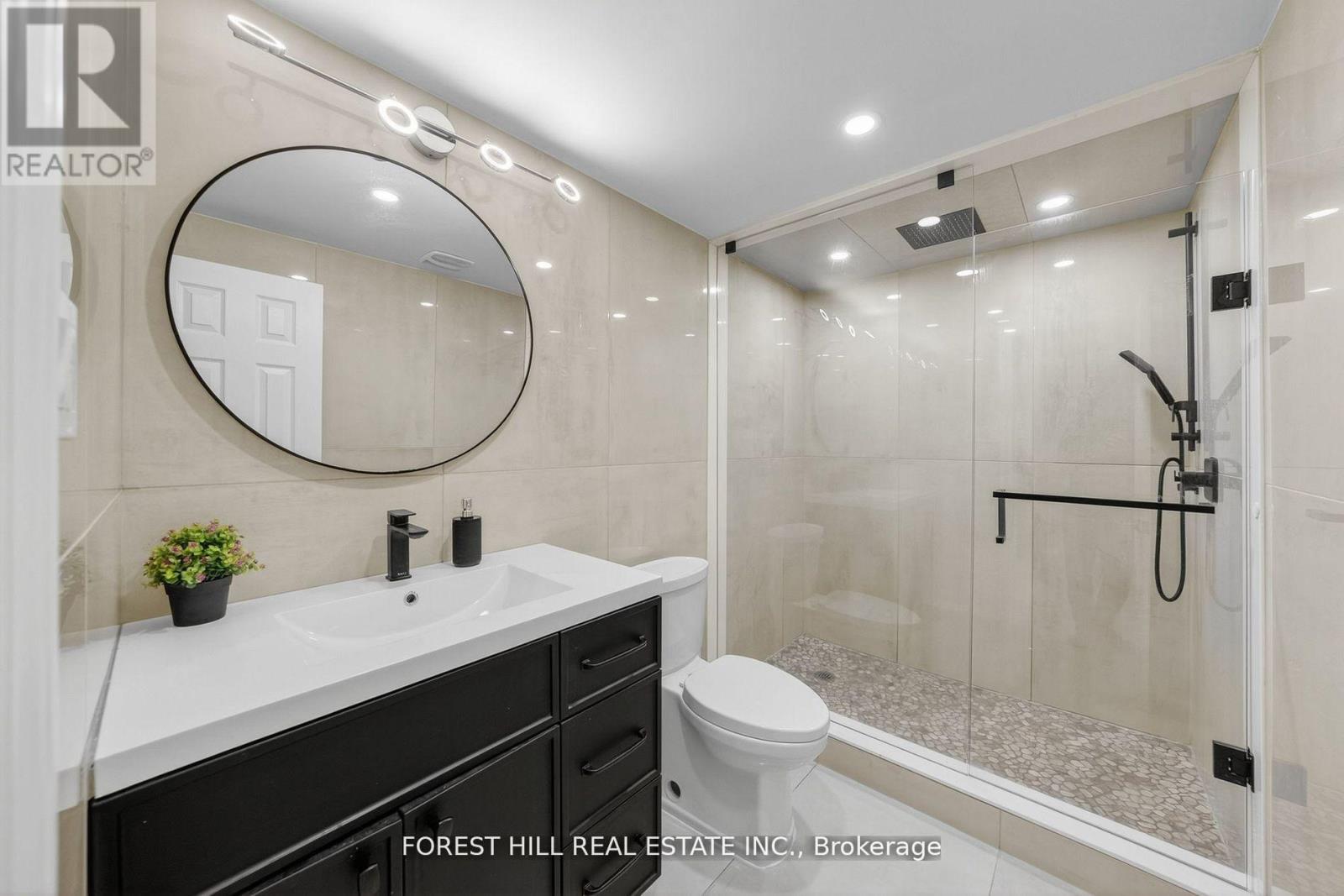 37 Cherry Post Crescent, Toronto, Ontario  M9C 2J9 - Photo 36 - W12964188