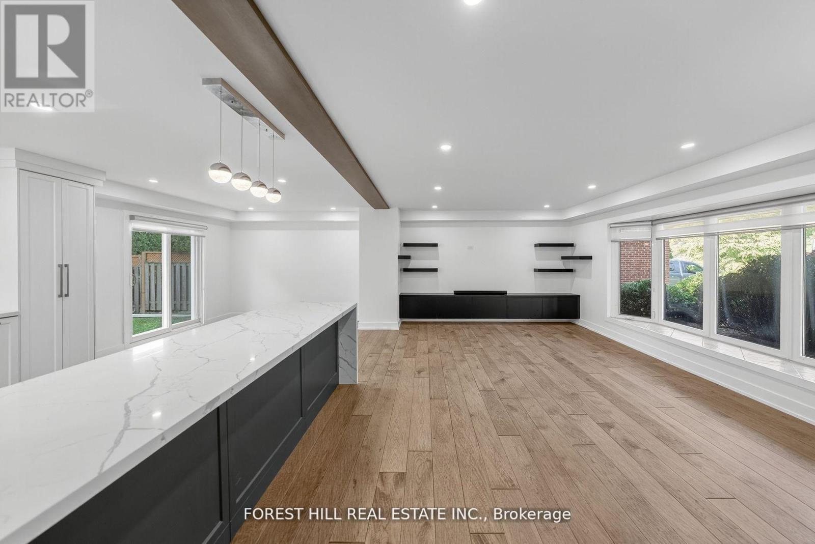 37 Cherry Post Crescent, Toronto, Ontario  M9C 2J9 - Photo 6 - W12964188