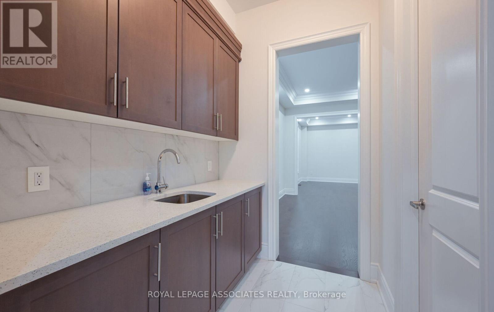 55 Raspberry Ridge Avenue, Caledon, Ontario  L0C 0H1 - Photo 17 - W12964202