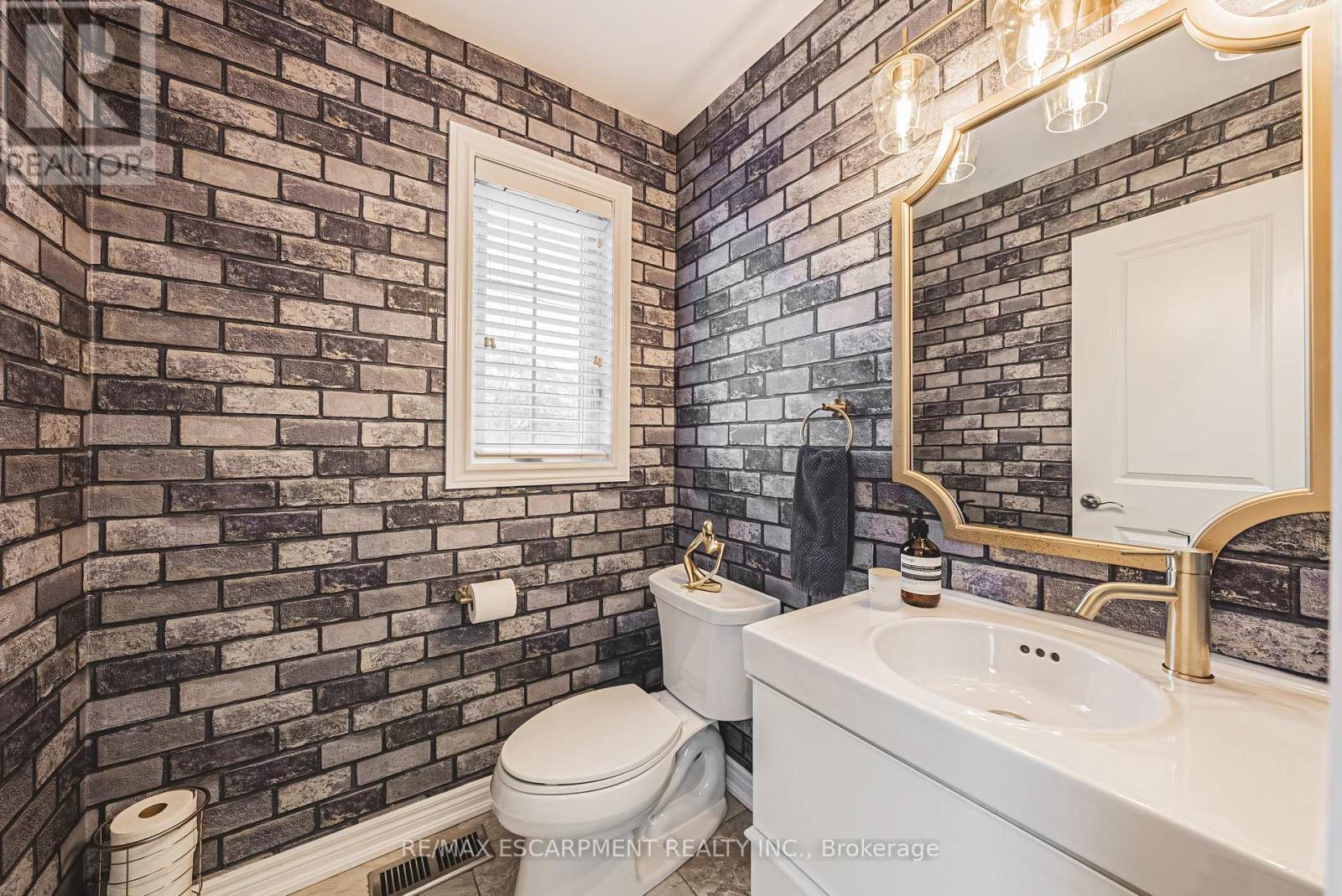 4 - 2220 Queensway Drive, Burlington, Ontario  L7R 0E7 - Photo 20 - W12964204