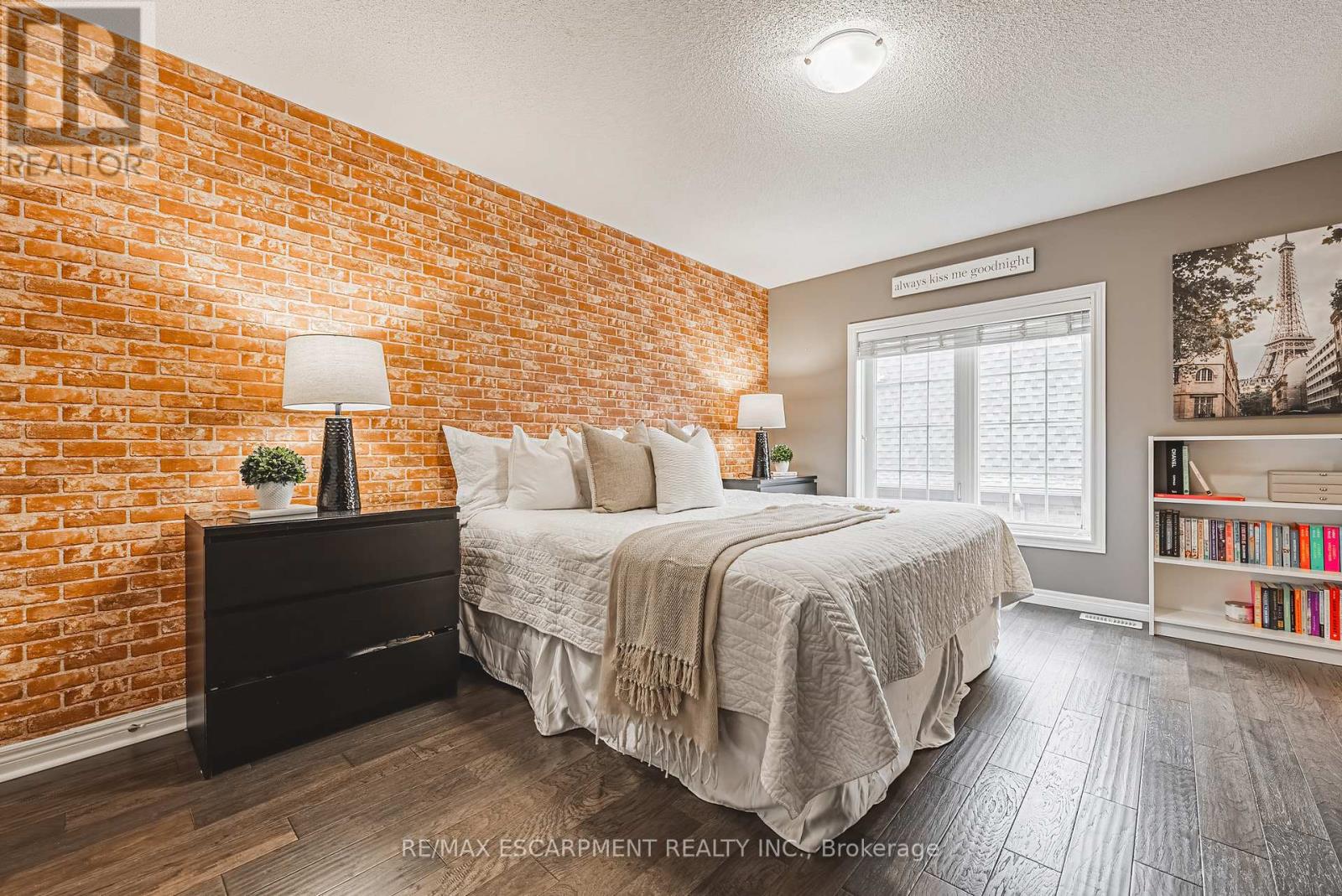 4 - 2220 Queensway Drive, Burlington, Ontario  L7R 0E7 - Photo 22 - W12964204