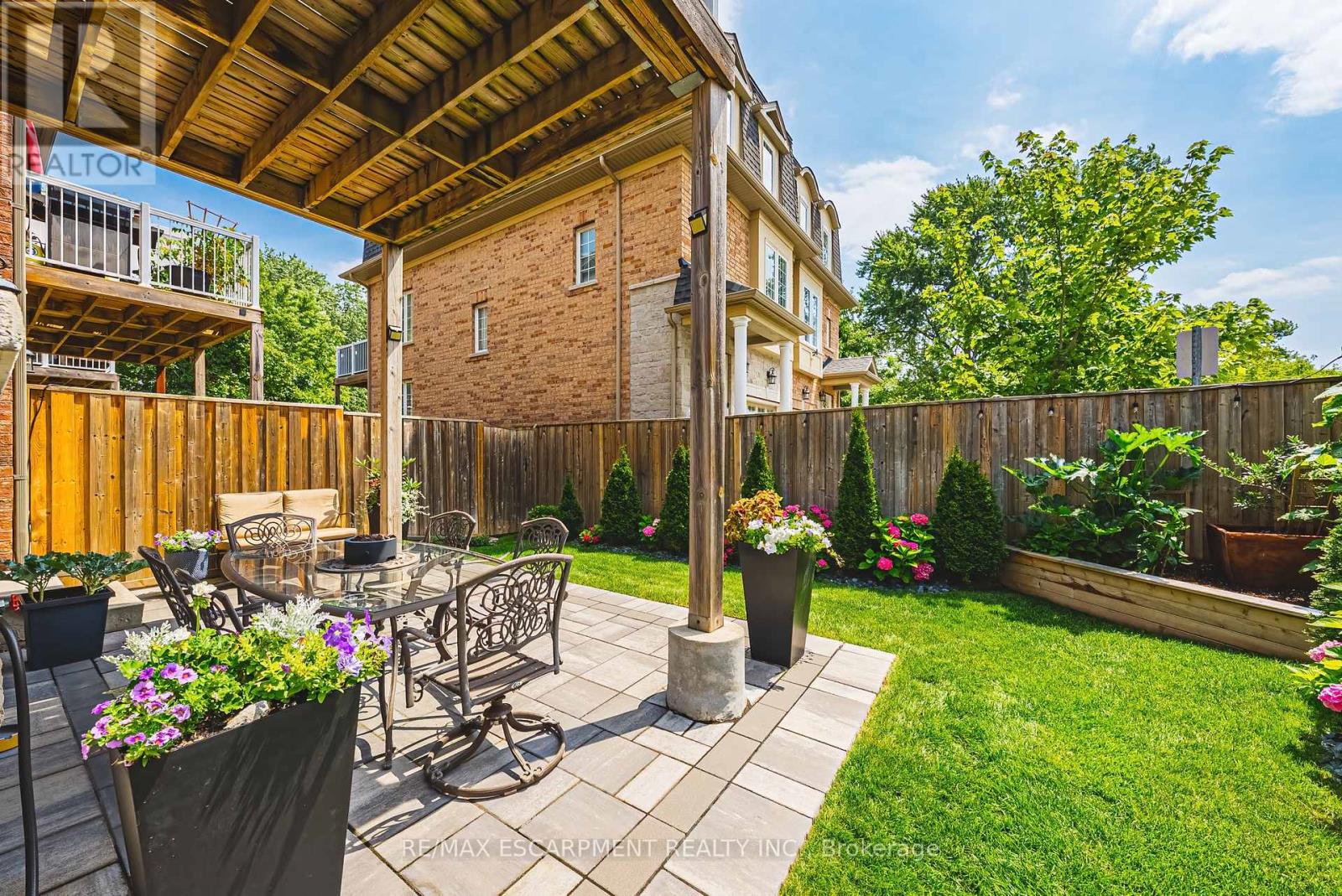 4 - 2220 Queensway Drive, Burlington, Ontario  L7R 0E7 - Photo 39 - W12964204