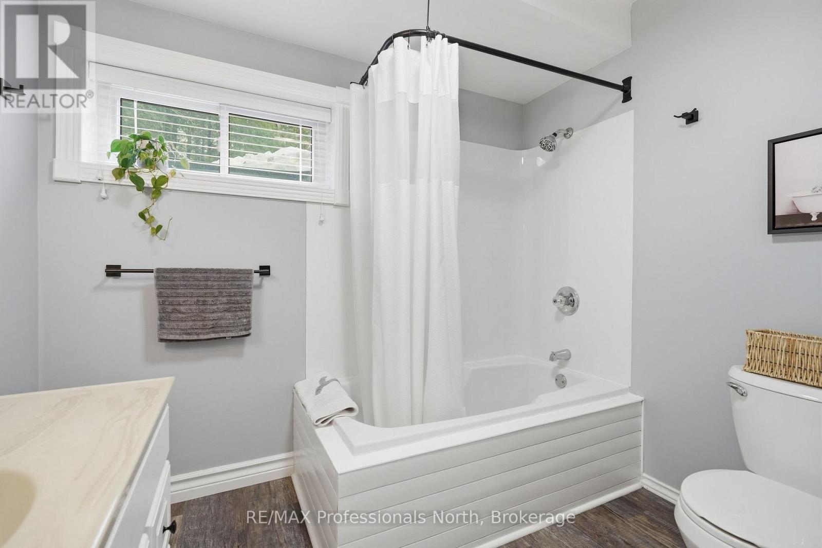 99 Vernon Lane, Huntsville, Ontario  P1H 2J2 - Photo 34 - X12964314