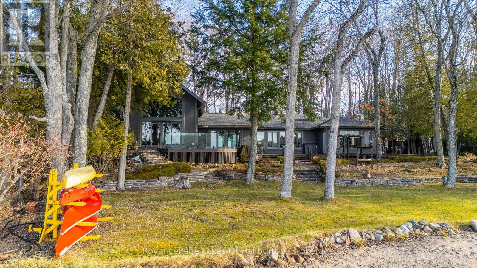 1073 Grass Lake Road, Dysart Et Al, Ontario  K0M 1S0 - Photo 38 - X12964336