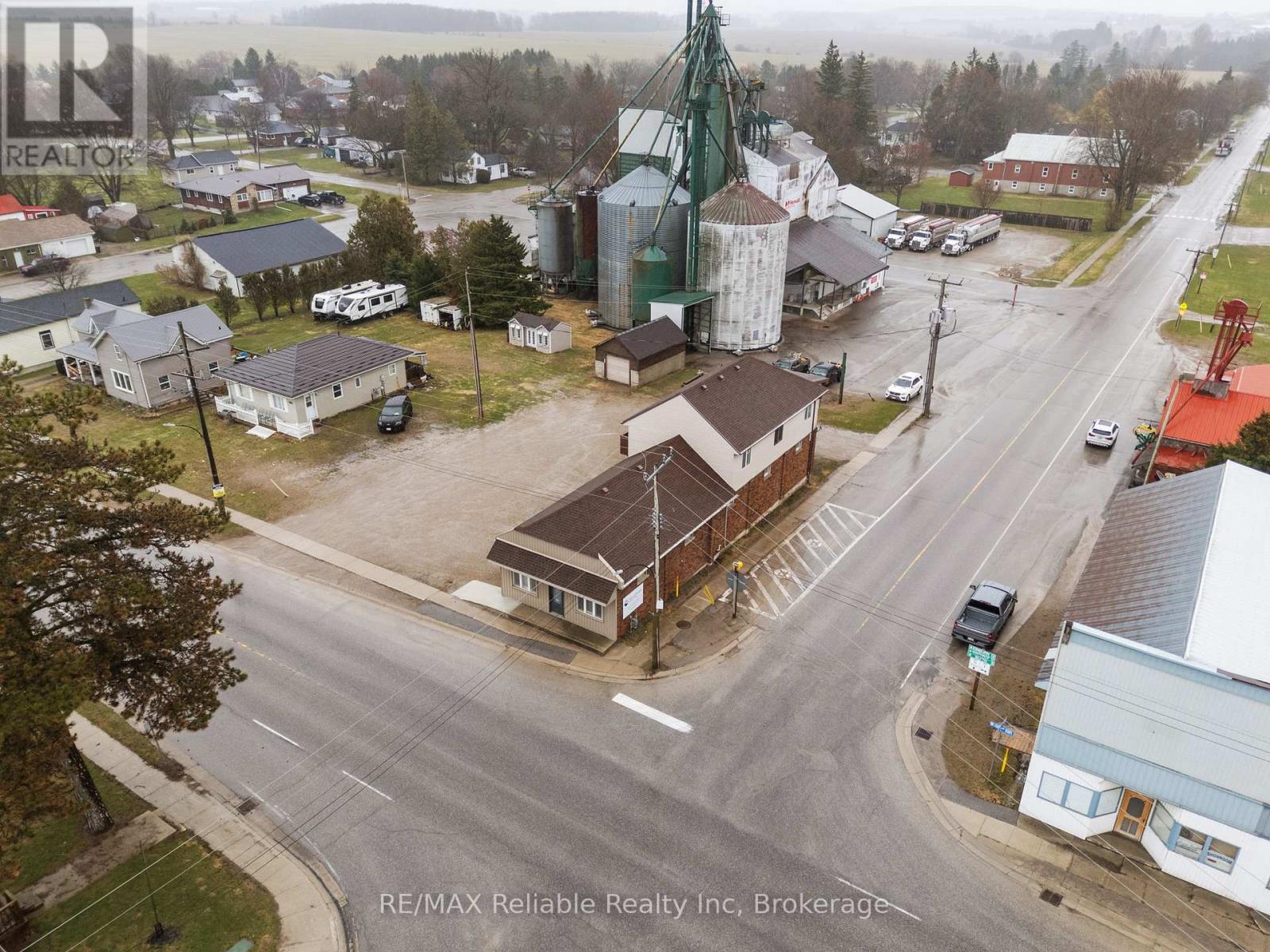 271 Main Street, Central Huron, Ontario  N0M 2H0 - Photo 35 - X12964392