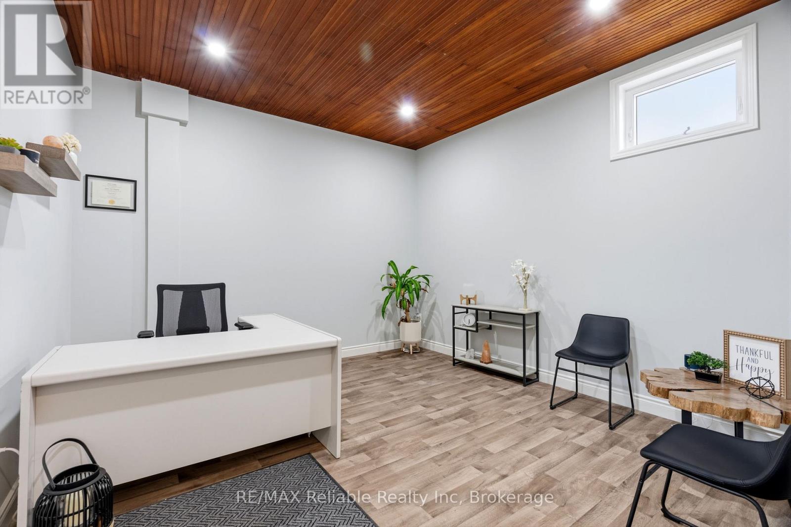 271 Main Street, Central Huron, Ontario  N0M 2H0 - Photo 7 - X12964392