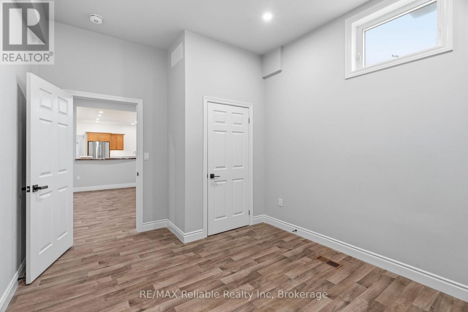 271 Main Street, Central Huron, Ontario  N0M 2H0 - Photo 24 - X12964398