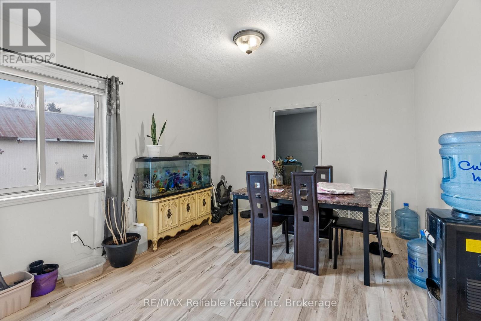 271 Main Street, Central Huron, Ontario  N0M 2H0 - Photo 32 - X12964398