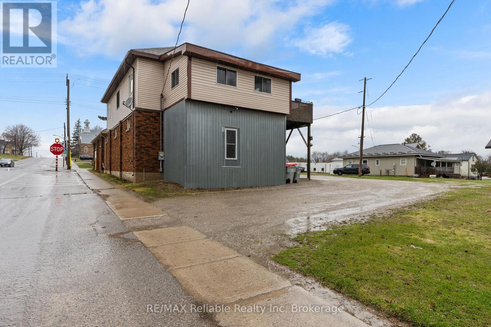 271 Main Street, Central Huron, Ontario  N0M 2H0 - Photo 40 - X12964398