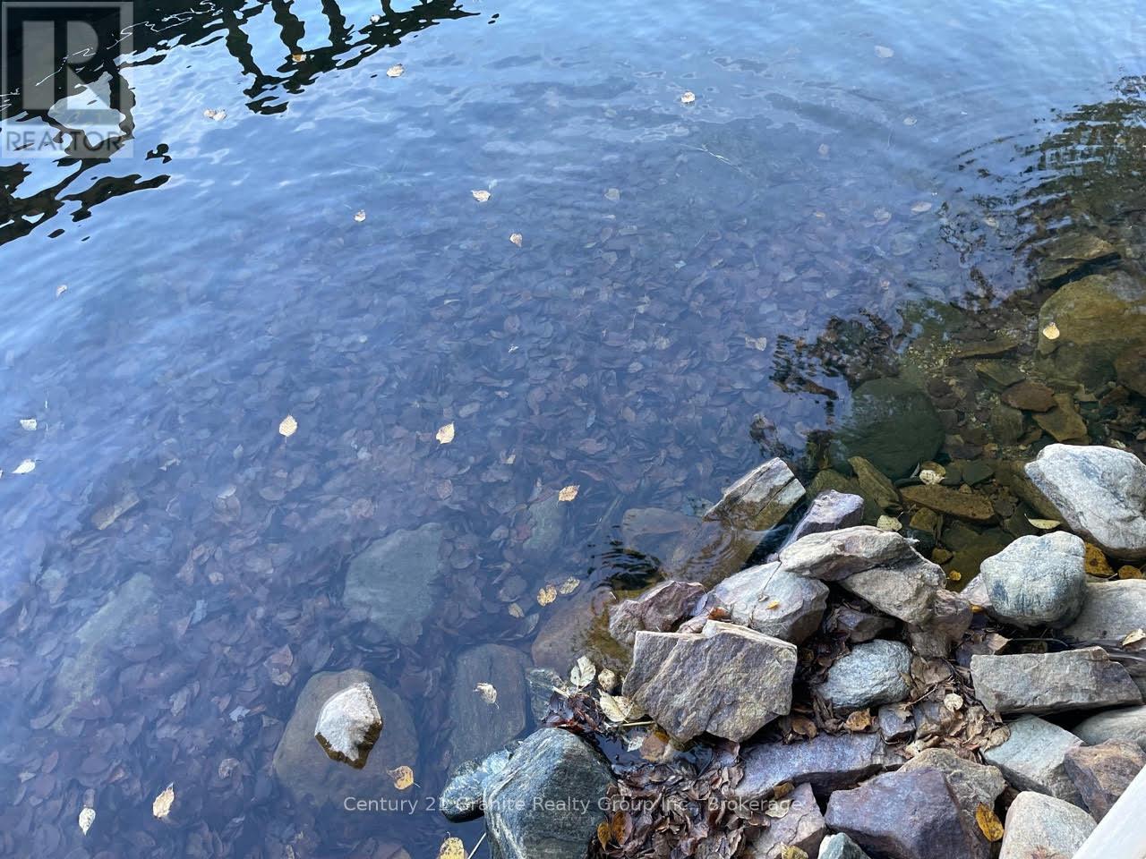 1038 Broken Paddle Road, Dysart Et Al, Ontario  K0M 1S0 - Photo 34 - X12964450