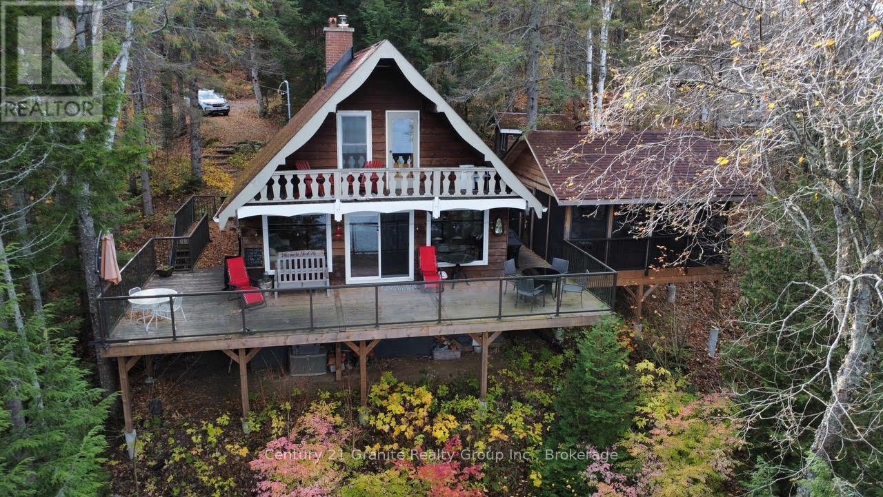 1038 Broken Paddle Road, Dysart Et Al, Ontario  K0M 1S0 - Photo 38 - X12964450