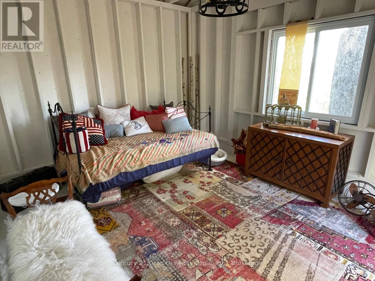 1038 Broken Paddle Road, Dysart Et Al, Ontario  K0M 1S0 - Photo 46 - X12964450