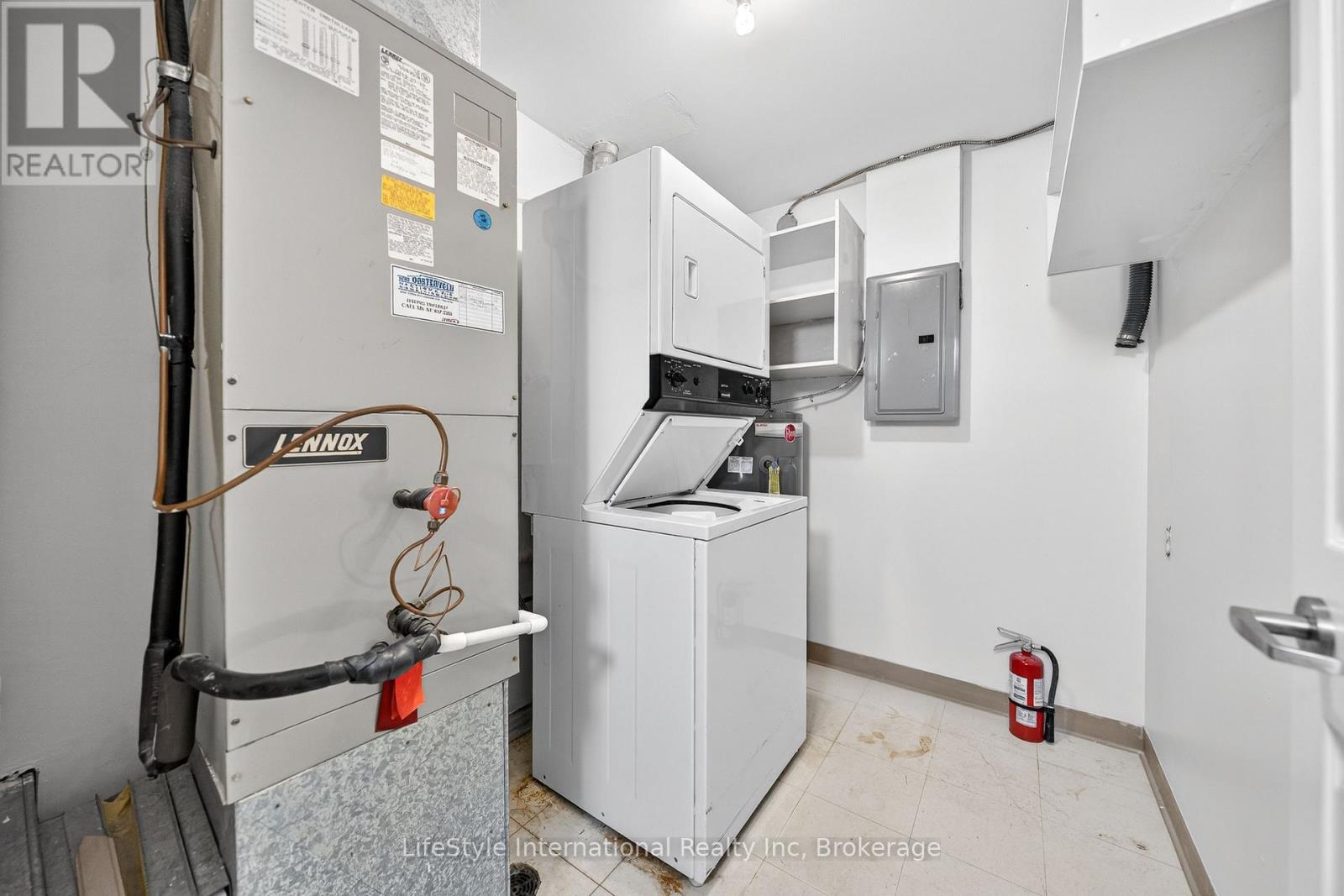 103 - 208 Silvercreek Parkway N, Guelph, Ontario  N1H 8H2 - Photo 18 - X12964520