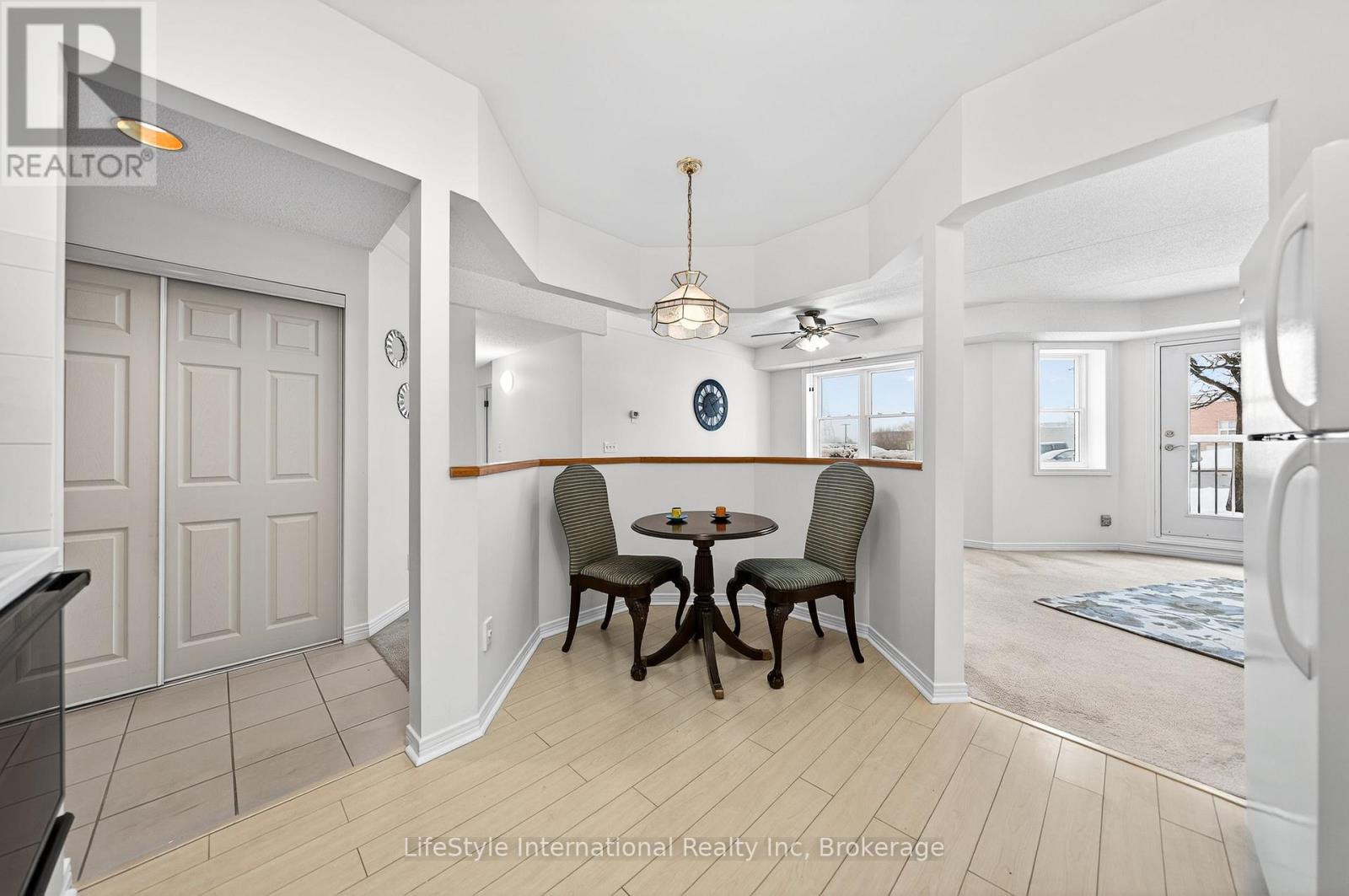 103 - 208 Silvercreek Parkway N, Guelph, Ontario  N1H 8H2 - Photo 6 - X12964520