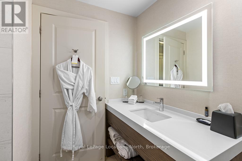 313 - 220 Gord Canning Drive, Blue Mountains, Ontario  L9Y 0V2 - Photo 24 - X12964656