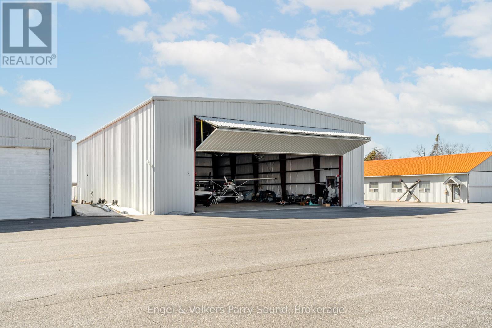 14 Hangar Road, Seguin, Ontario  P2A 0B2 - Photo 15 - X12964692