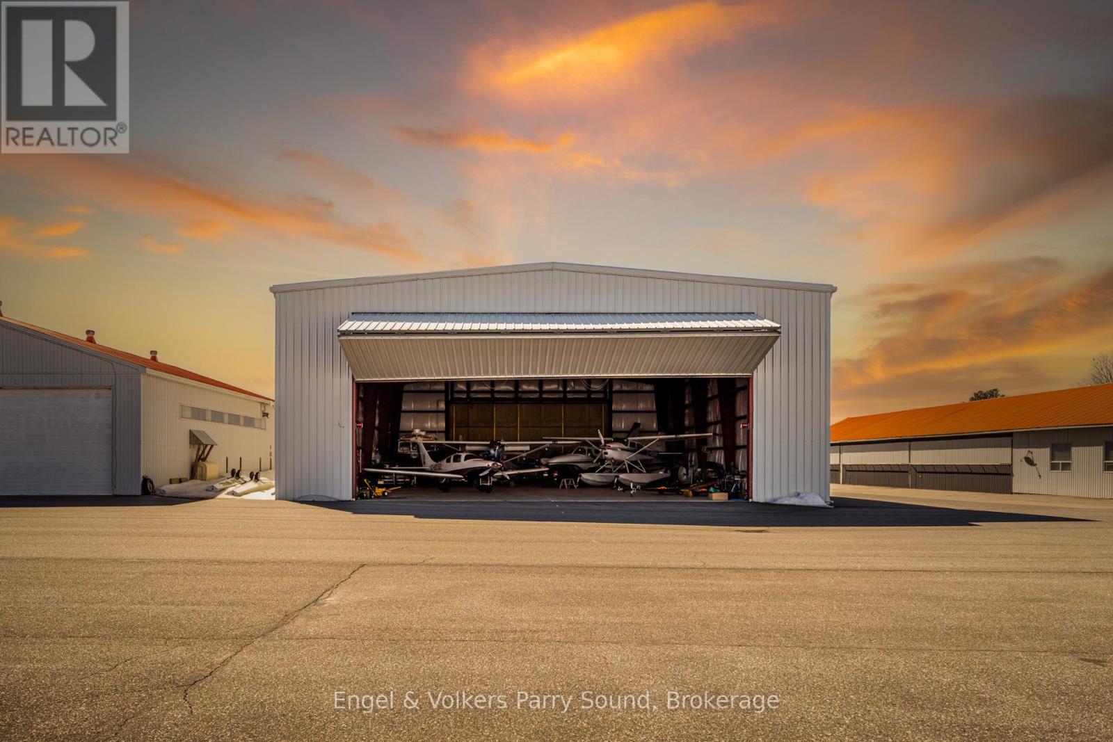 14 Hangar Road, Seguin, Ontario  P2A 0B2 - Photo 2 - X12964692