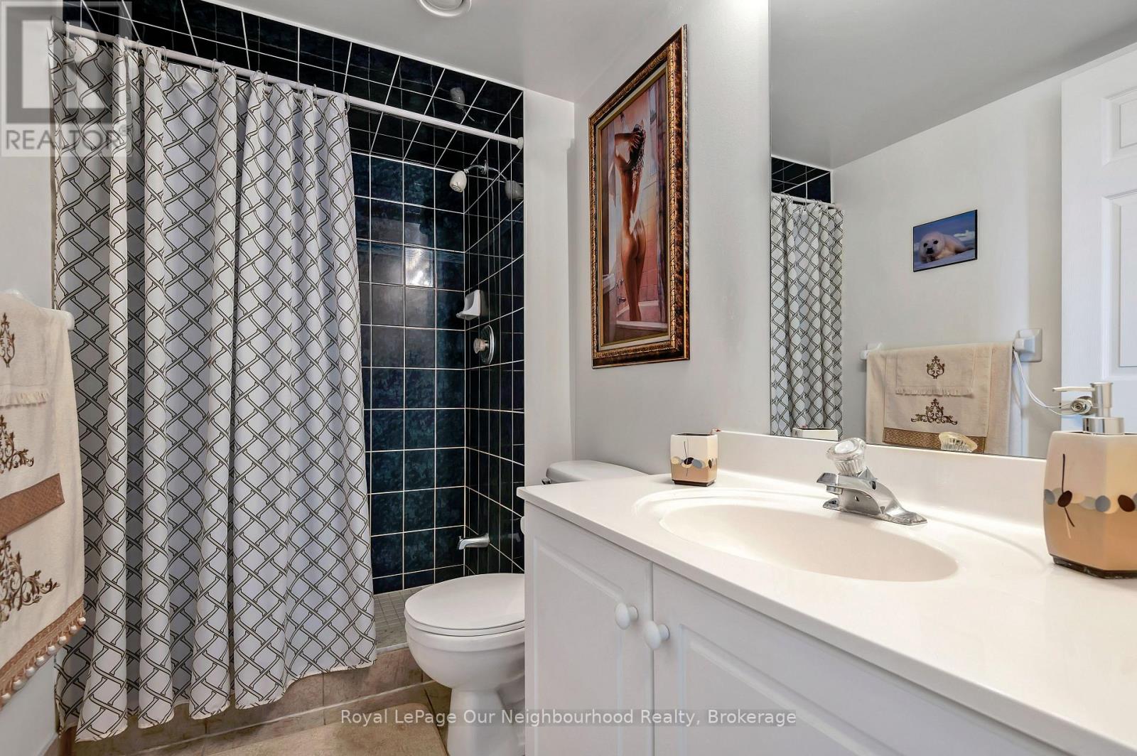 813 - 1720 Eglinton Avenue E, Toronto, Ontario  M4A 2X8 - Photo 13 - C12964390