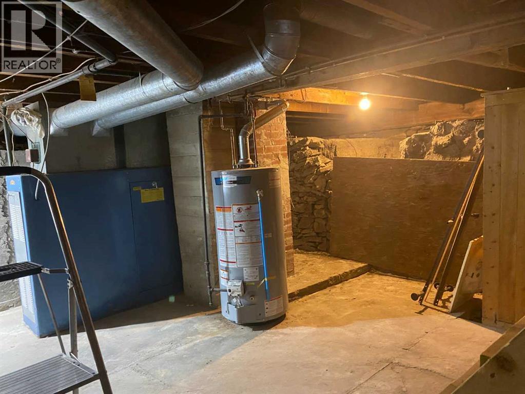 20630 25 Avenue, Bellevue, Alberta  T0K 0C0 - Photo 21 - A2296813