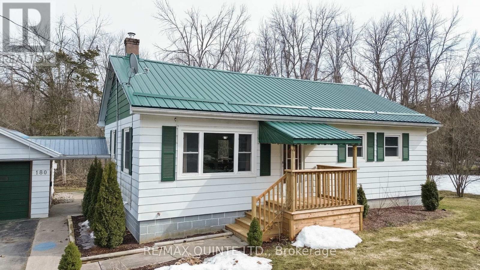 180 Hoskin Road, Belleville, Ontario  K0K 2V0 - Photo 2 - X12964716