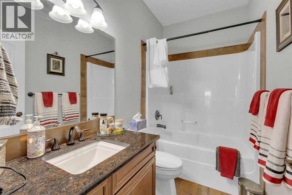 8 Laurel Close, Sylvan Lake, Alberta  T4S 0B3 - Photo 12 - A2295679