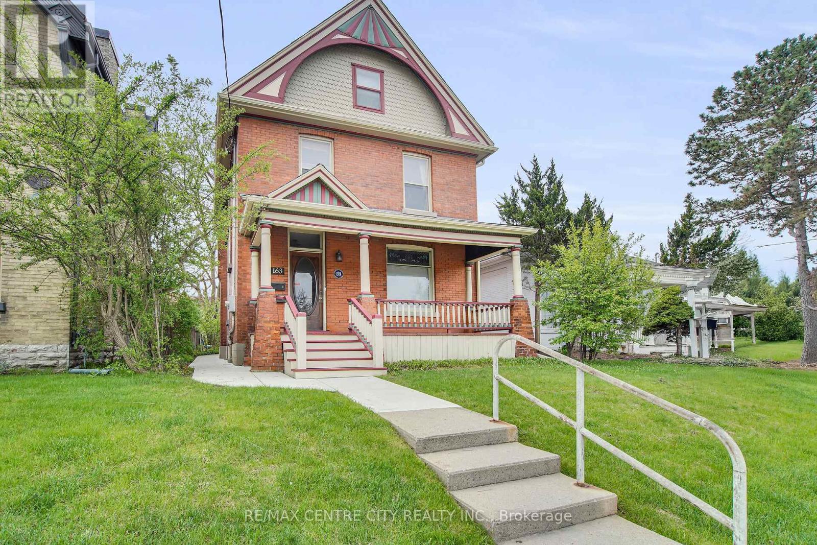 163 Oxford Street E, London East, Ontario  N6A 1T4 - Photo 2 - X12964226