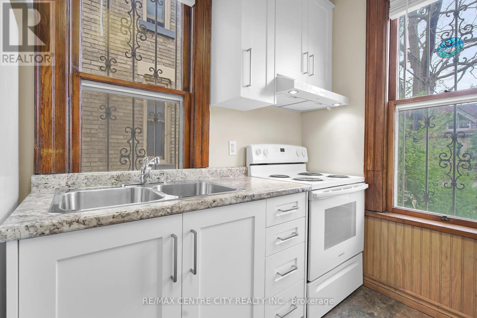 163 Oxford Street E, London East, Ontario  N6A 1T4 - Photo 32 - X12964226