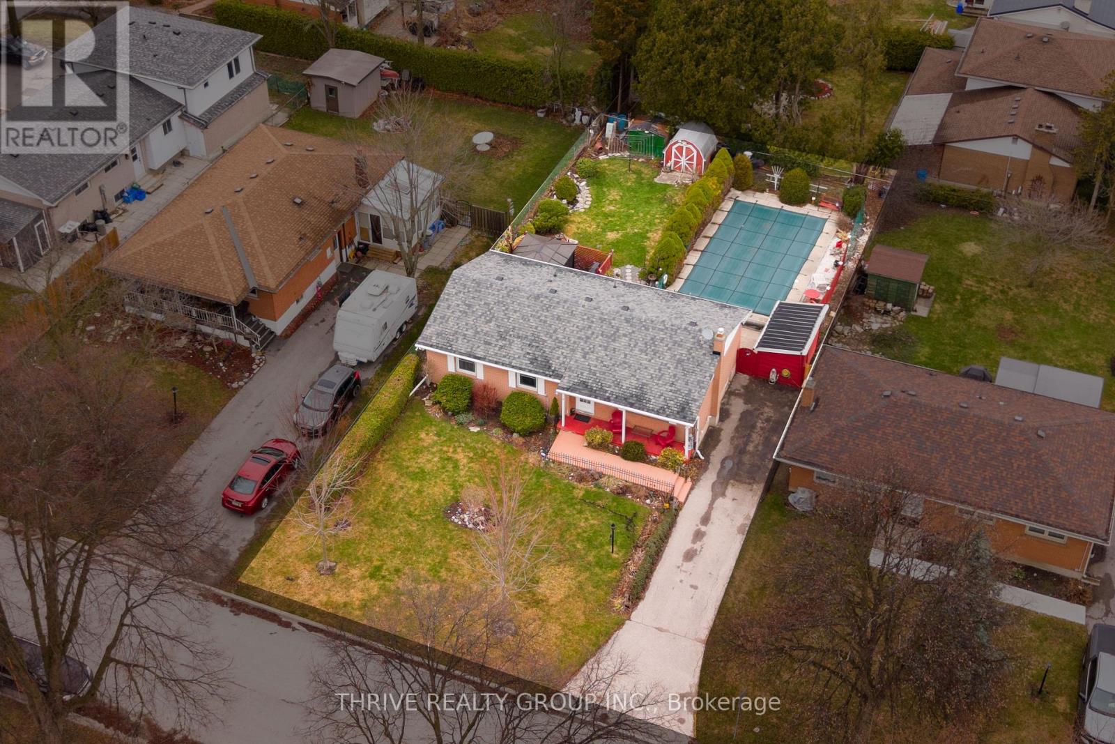 6 Southwood Crescent, London South (South D), Ontario  N6J 1S9 - Photo 2 - X12964266