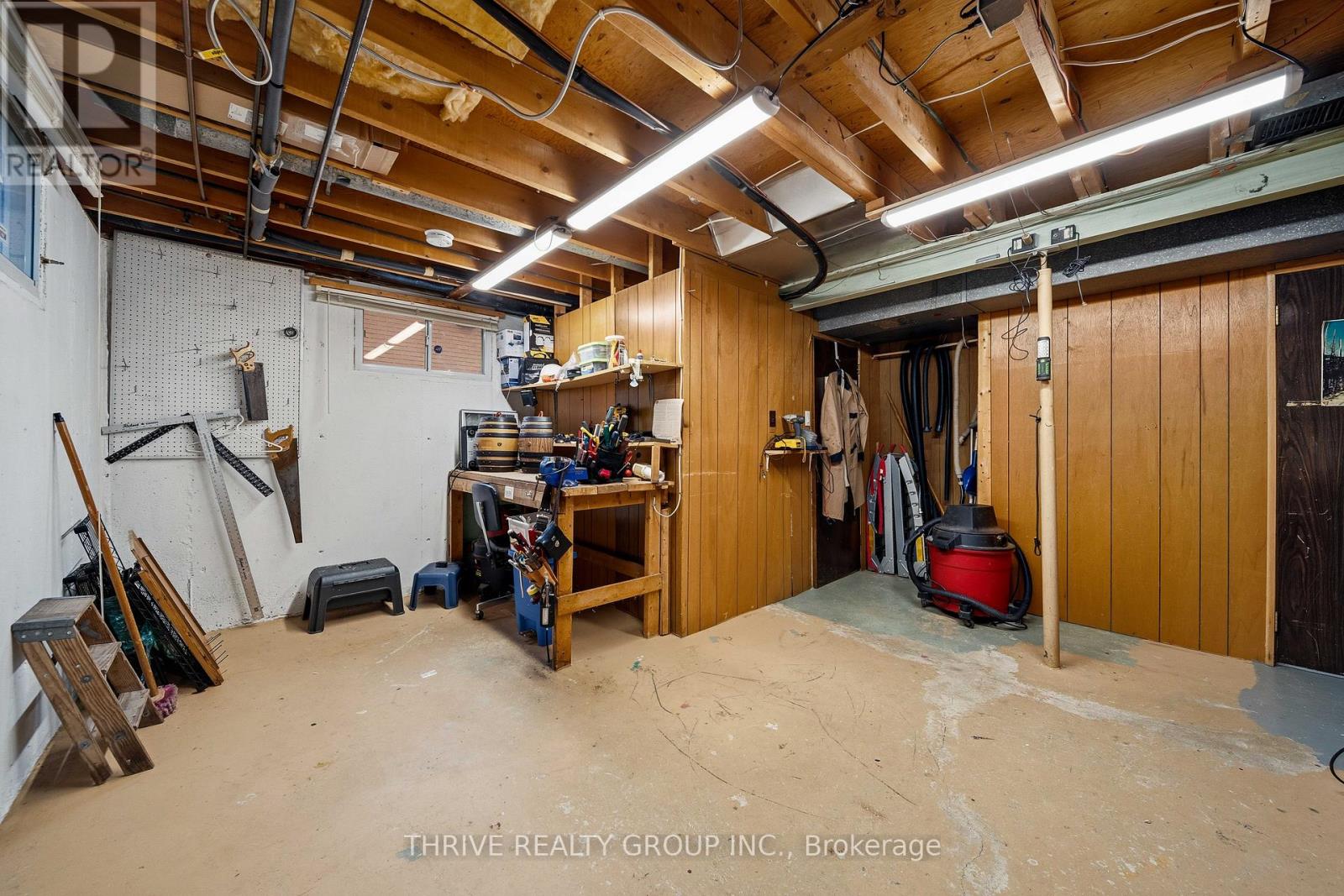 6 Southwood Crescent, London South (South D), Ontario  N6J 1S9 - Photo 34 - X12964266