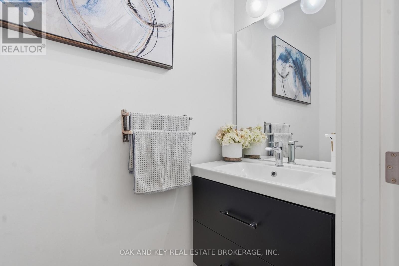 25 Alexander Circle, Strathroy-Caradoc, Ontario  N7G 0B4 - Photo 20 - X12964352