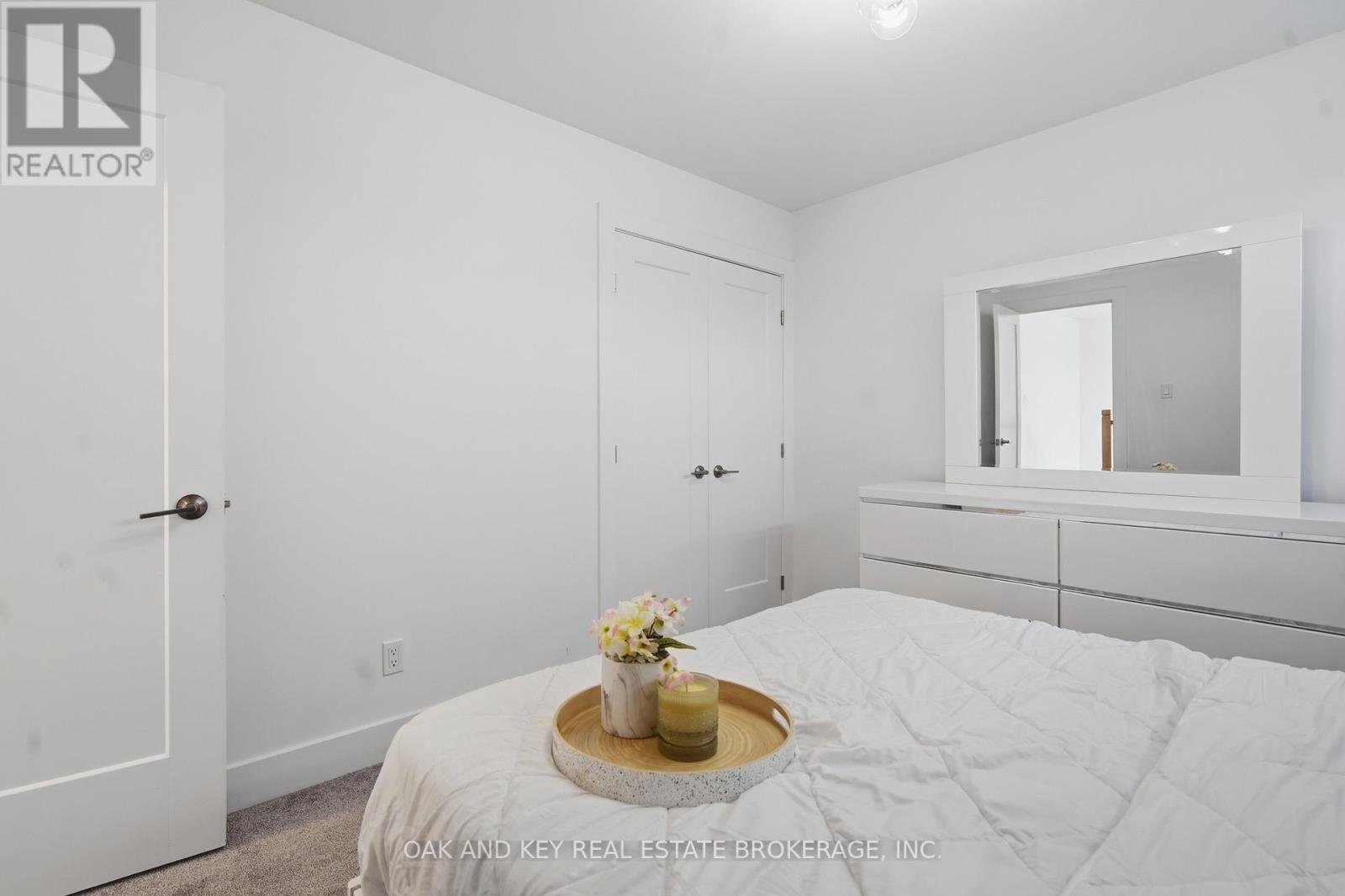 25 Alexander Circle, Strathroy-Caradoc, Ontario  N7G 0B4 - Photo 31 - X12964352