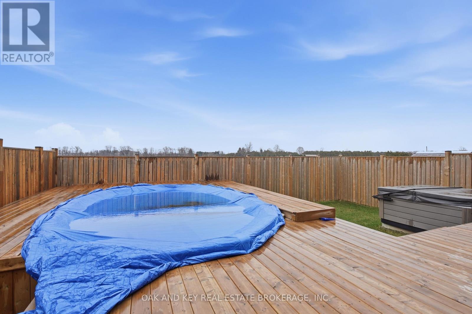 25 Alexander Circle, Strathroy-Caradoc, Ontario  N7G 0B4 - Photo 38 - X12964352