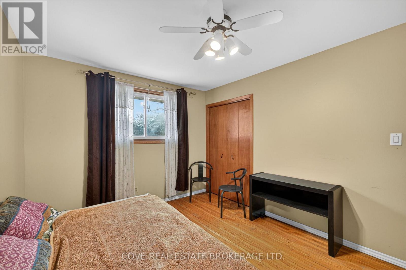 999 Willow Drive, London South (South Y), Ontario  N6E 1P4 - Photo 12 - X12964502