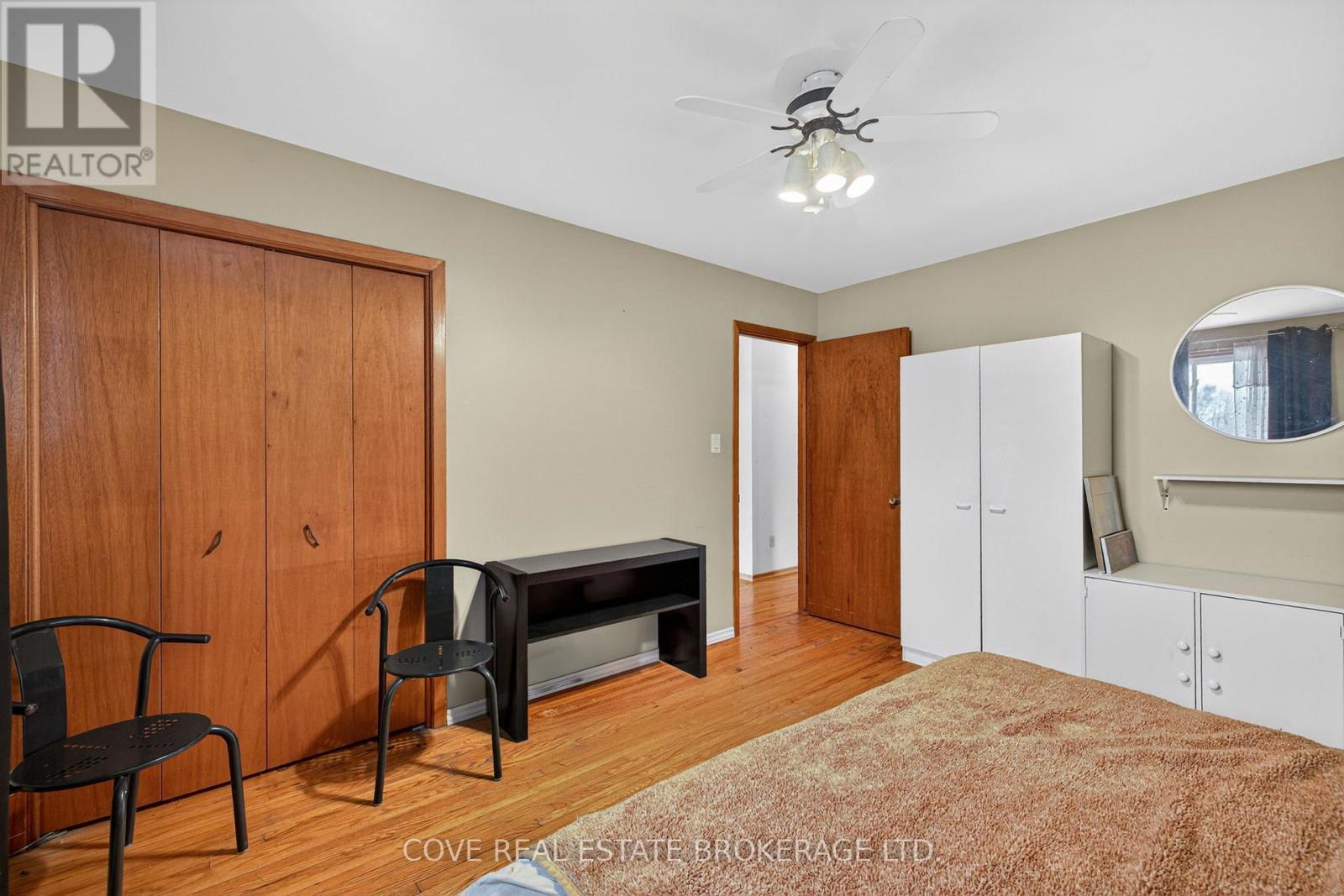 999 Willow Drive, London South (South Y), Ontario  N6E 1P4 - Photo 13 - X12964502