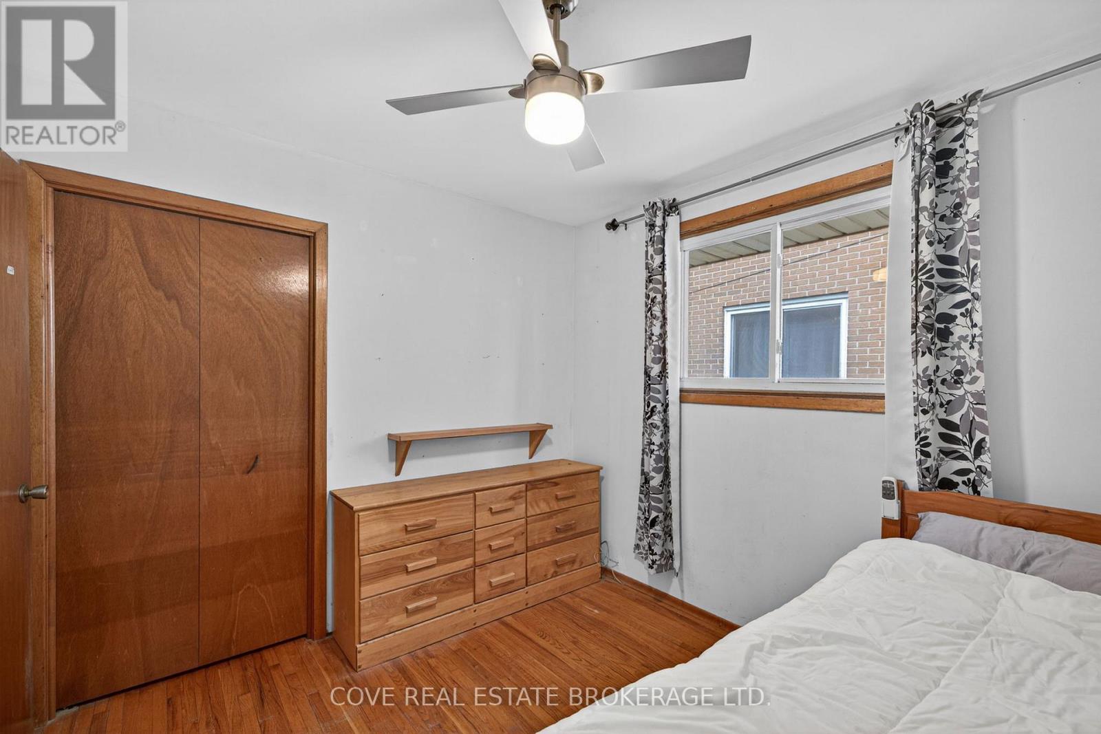 999 Willow Drive, London South (South Y), Ontario  N6E 1P4 - Photo 15 - X12964502