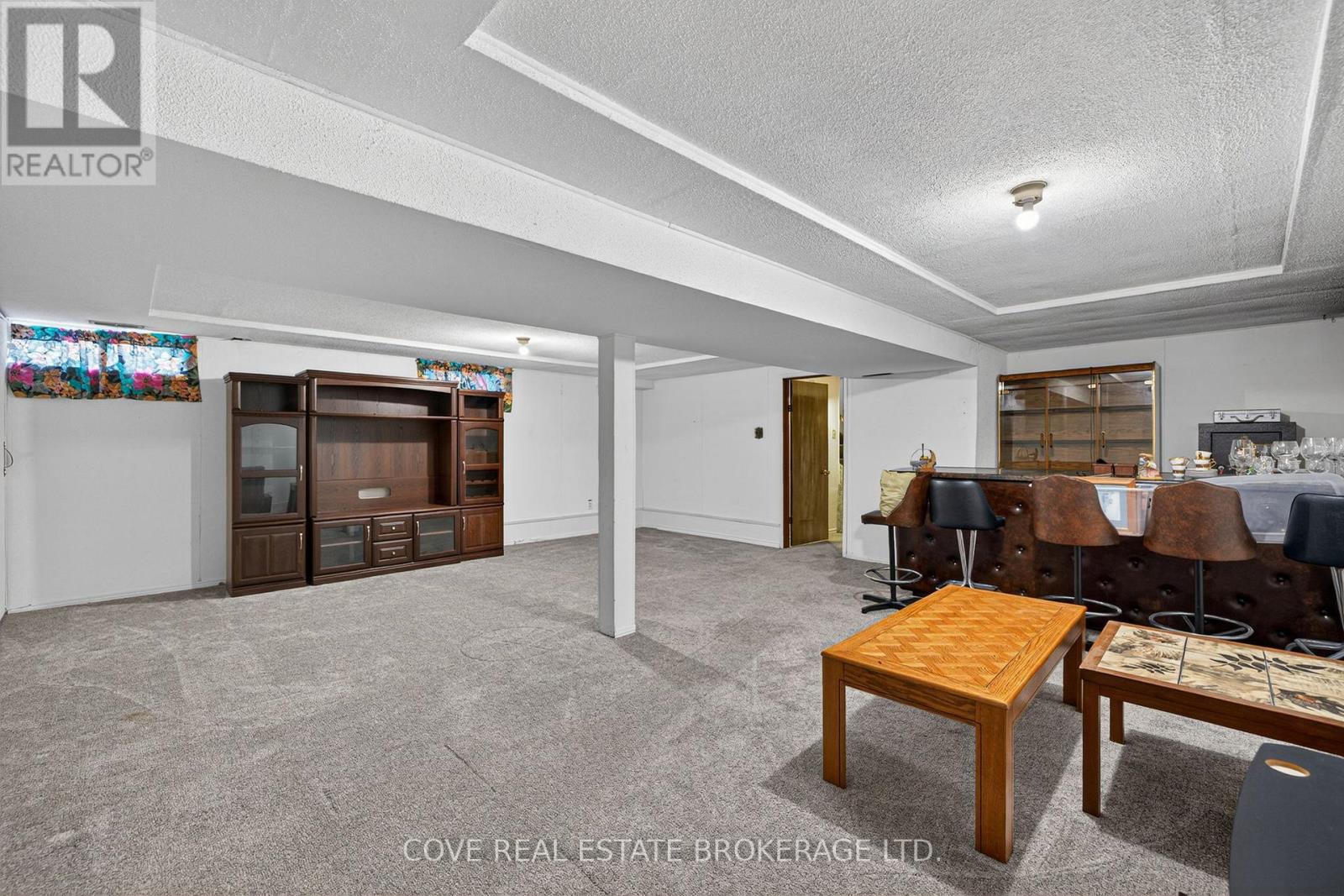 999 Willow Drive, London South (South Y), Ontario  N6E 1P4 - Photo 22 - X12964502