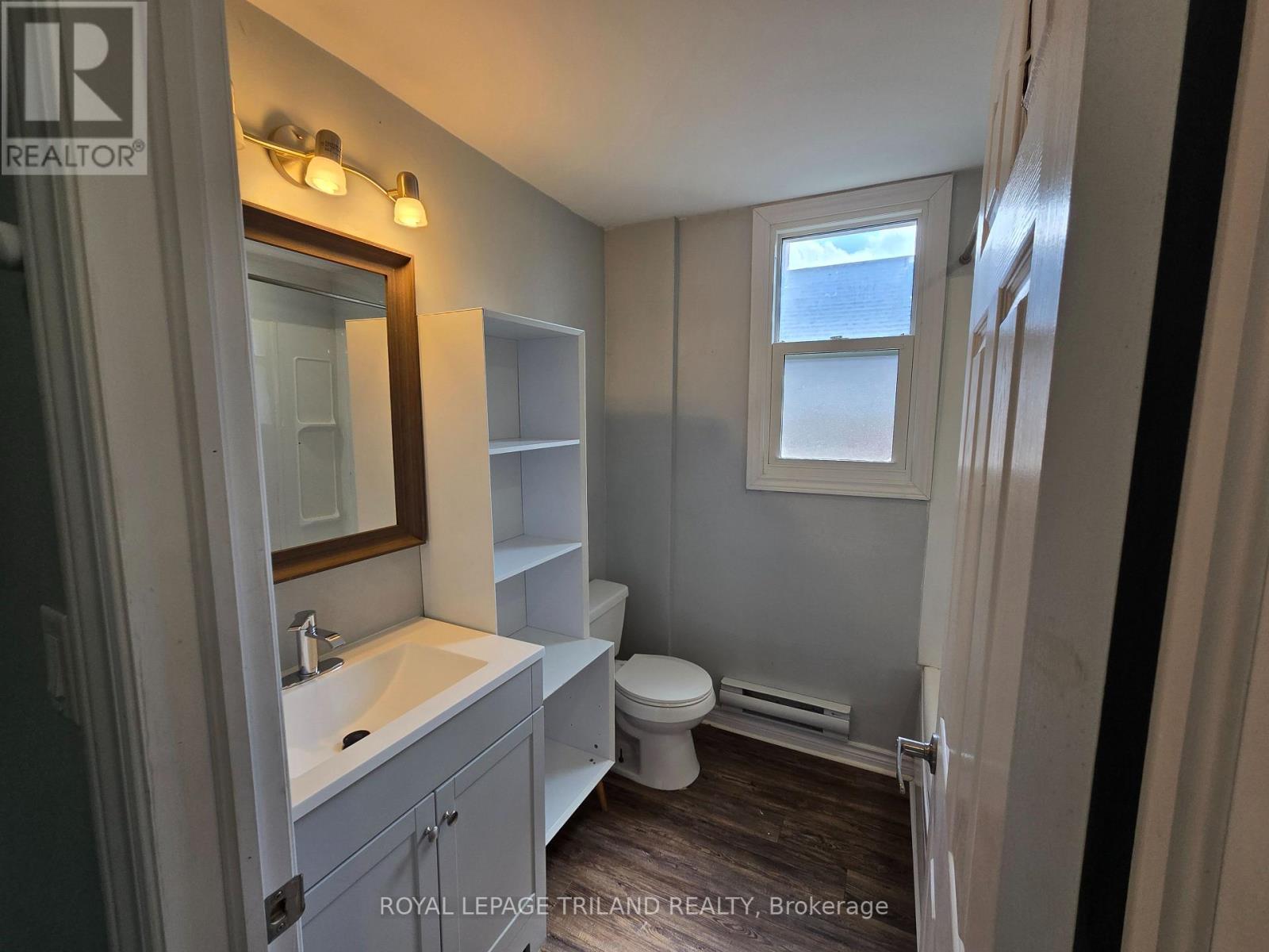 2 - 8 Beverley Street, St. Thomas, Ontario  N5P 1S6 - Photo 10 - X12964586