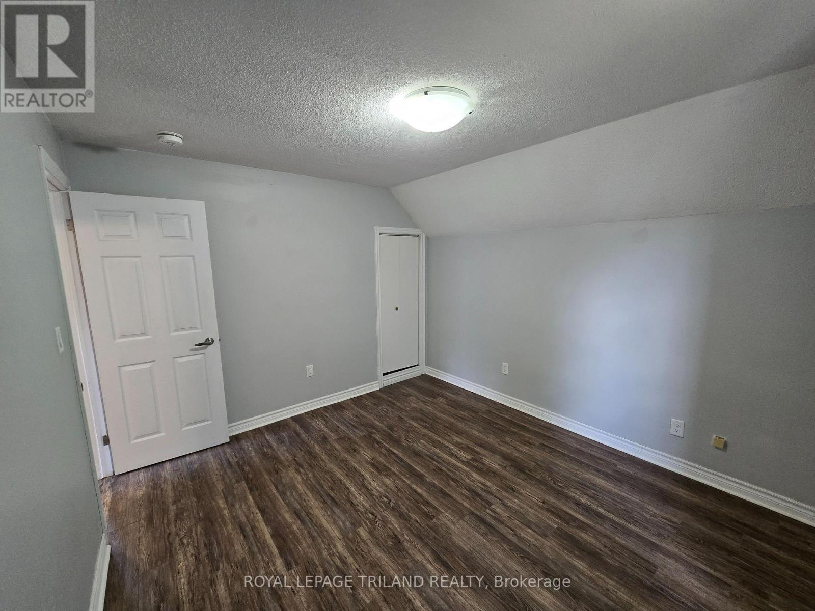 2 - 8 Beverley Street, St. Thomas, Ontario  N5P 1S6 - Photo 7 - X12964586