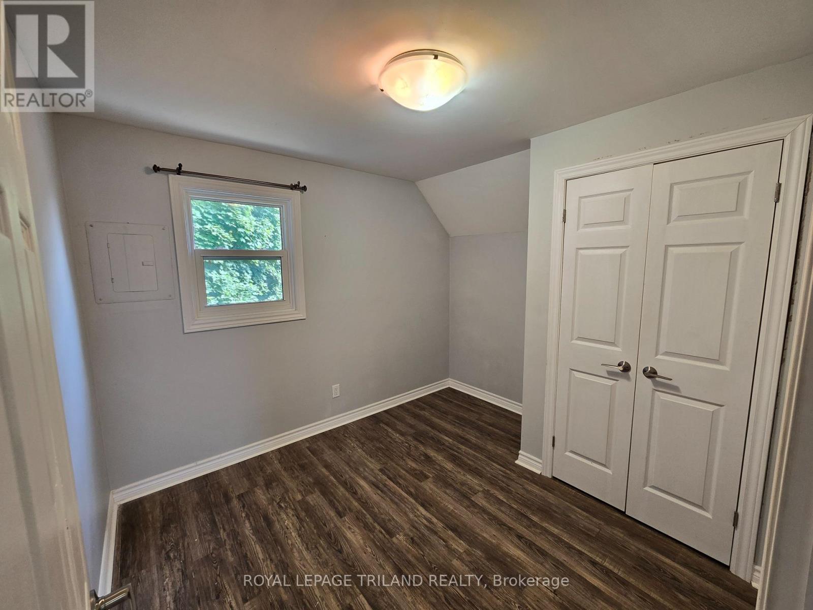 2 - 8 Beverley Street, St. Thomas, Ontario  N5P 1S6 - Photo 8 - X12964586