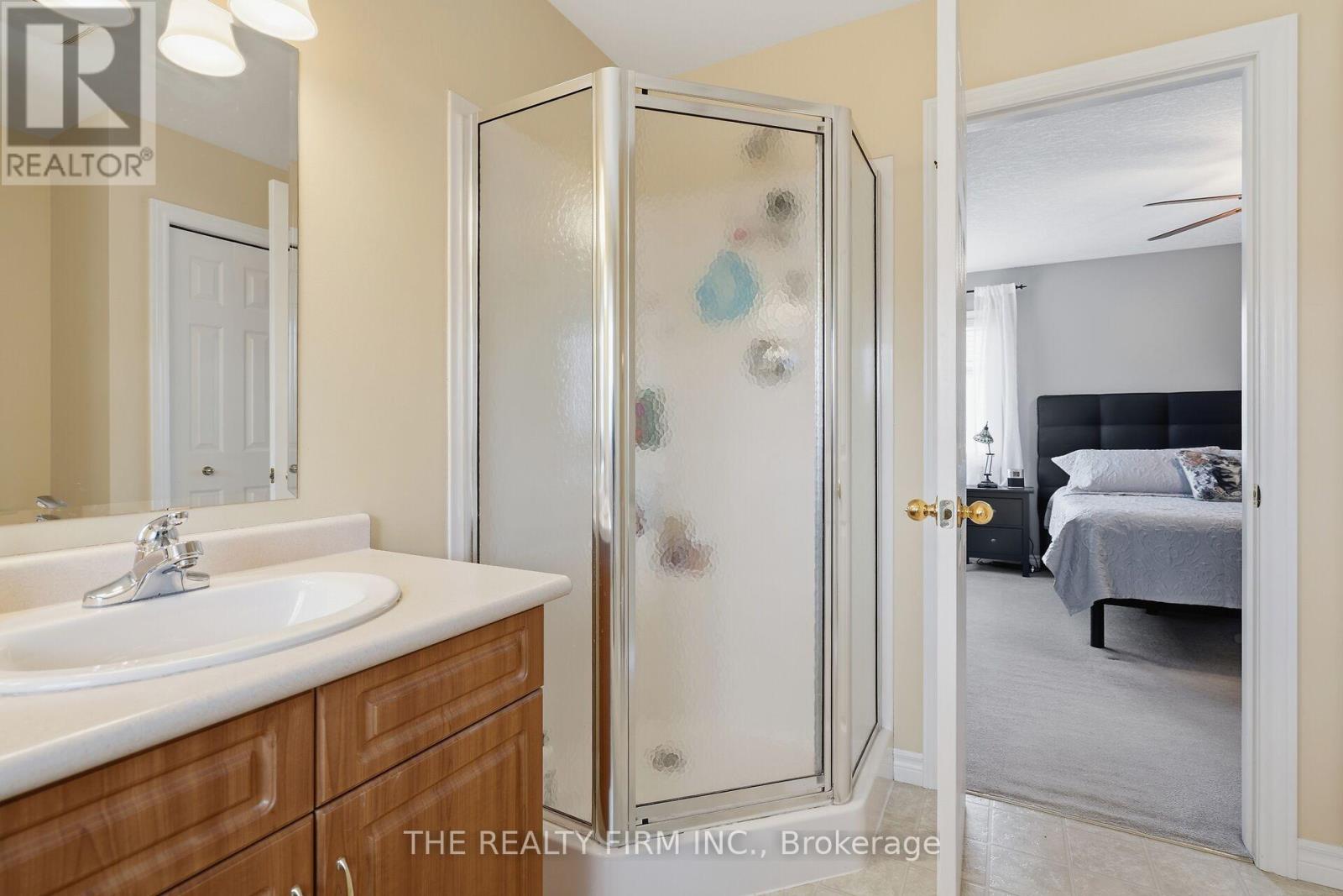 1102 Pleasantview Drive, London North, Ontario  N5X 4K3 - Photo 28 - X12964704