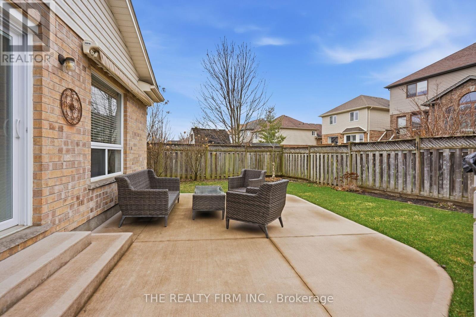 1102 Pleasantview Drive, London North, Ontario  N5X 4K3 - Photo 43 - X12964704