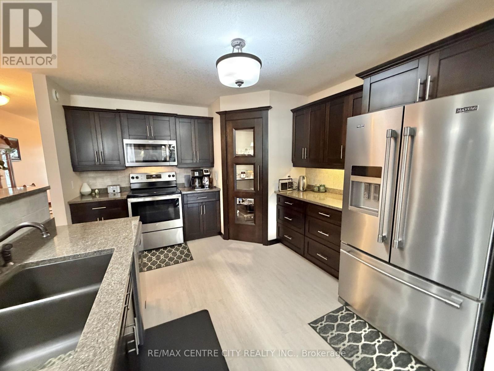 15 Holland Avenue, Aylmer, Ontario  N5H 3J2 - Photo 16 - X12964714