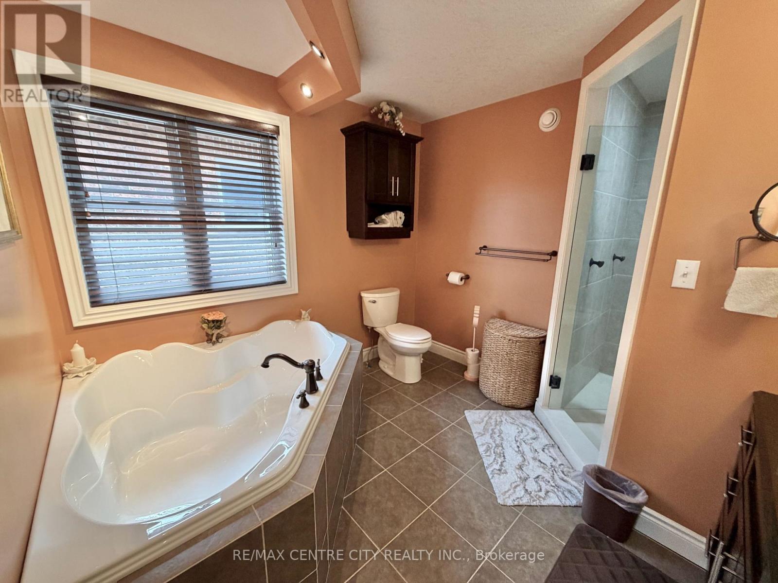 15 Holland Avenue, Aylmer, Ontario  N5H 3J2 - Photo 27 - X12964714